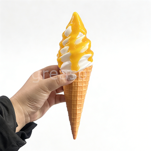 Figurine réaliste de crème glacée molle saveur mangue, modèle vanille, en PU souple écologique, décoration alimentaire factice en plastique en forme de cœur - Product Image 1