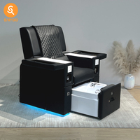 Fauteuil de pédicure de luxe en acier inoxydable réglable avec siège inclinable et système de jets sans tuyauterie pour spa et salon de manucure
