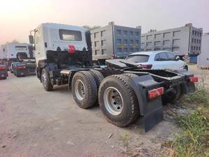 Precio barato usado japonés Hino 700 camión tractor con buenas condiciones para la venta - Product Image 2