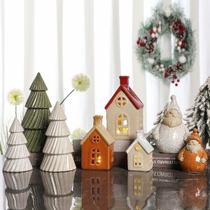 Ornements de <span class=keywords><strong>Noël</strong></span> en céramique faits à la main - Décoration de bureau écologique pour les fêtes avec finition brillante - Product Image 2