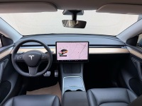 Tesla Model Y 2021 importée, version Standard, propulsion arrière, transmission automatique, cuir, toit ouvrant, conduite à gauche