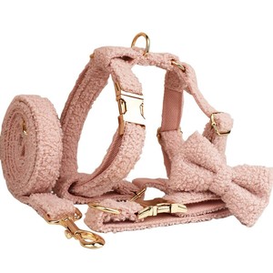 Set Collare e Guinzaglio per Cani in Poliestere Sherpa con Logo Personalizzato, Stile Monocromatico Giapponese e Coreano - Product Image 2