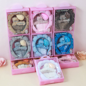 Nuevo Set de Diademas 5 en 1, Diadema Cloud, Correa para la Muñeca, en Caja, Diademas Modernas para Mujer, Uso en Exteriores e Interiores - Product Image 1