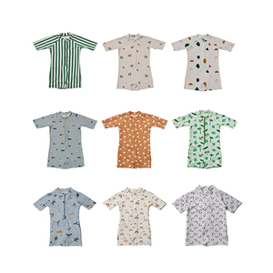 Trajes de baño con estampado de dibujos animados para niños, bañadores infantiles de alta calidad con protección <span class=keywords><strong>solar</strong></span>, venta al por mayor - Product Image 1