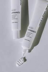 Crème Me Nyeo W BB Cream hydratante, éclaircissante, protection solaire SPF, fini naturel léger, crème BB - Product Image 2