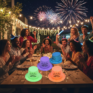 Cappelli Luminosi per Feste di Capodanno, 72 Pezzi, Modello NY12, per Natale e Scene Casual all'Aperto, in Cotone, PVC e Poliestere - Product Image 3