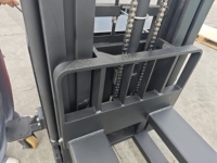 Empileur de palettes large 2 tonnes 1,5 tonne Empileur électrique à chargement automatique complet pour chariot élévateur à fourche