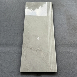 Azulejos de Porcelana Antideslizantes para <span class=keywords><strong>Escaleras</strong></span>, Estilo Contemporáneo, para Interiores, de 470x1200 mm, Color Gris, para <span class=keywords><strong>Escaleras</strong></span> de Villas, Económicos - Product Image 3