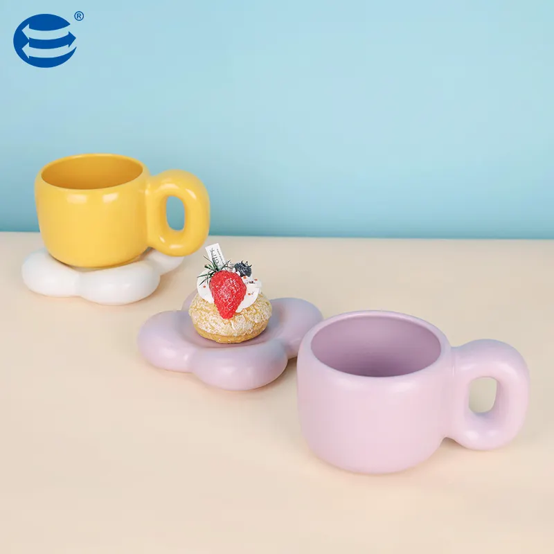 Tasse à café en céramique avec logo personnalisé, colorée, unique, en porcelaine, ensemble de soucoupes en forme de nuage