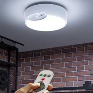 Plafonniers LED super lumineux avec détecteur de mouvement et télécommande pour placard, garde-manger, buanderie, garage - Product Image 5