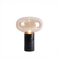 Lampe de table électrique LED XCT3419 moderne et contemporaine en marbre noir et verre gris fumé cognac, abat-jour de forme originale pour lecture intérieure