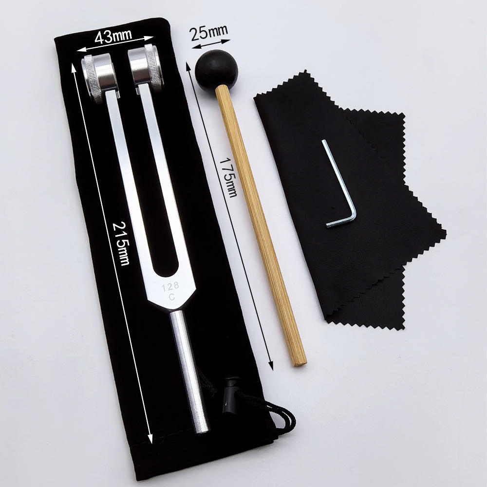 ถุงผ้าสีเงิน 128C+ค้อน+ประแจ+ผ้าทำความสะอาด