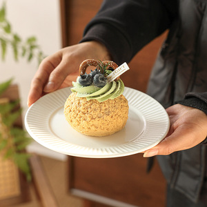 จานแบนลายยุโรปแบบนูน  จานกลมตื้น  ทำจากพอร์ซเลน  ใช้กับเครื่องล้างจานได้  เหมาะสำหรับงานเลี้ยง  จานสเต็ก  จานกาแฟ  ภาชนะบนโต๊ะอาหาร - Product Image 4