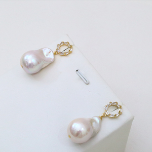 <span class=keywords><strong>Lucy</strong></span> bijoux plaqué or rond cercle Zircon grande perle colorée boucles d'oreilles perle baroque d'eau douce pour les femmes - Product Image 3