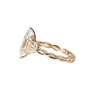 Bague Classique en Or Massif 10K 14K 18K avec Diamant de Laboratoire Taille Marquise 2.23CT pour Femme, Style Vintage, Idéale pour Fête ou Cadeau de Promesse - Product Image 4