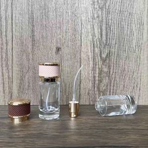 Exquisito elegante de <span class=keywords><strong>moda</strong></span> con logotipo esmerilado, textura de serigrafía, botellas de Perfume texturizadas con tapas texturizadas recortadas de Metal - Product Image 6