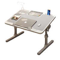 Bureau de jeu économique avec éclairage LED, prises de courant et ports USB-C, bureau d'ordinateur avec support d'écran, tiroirs de rangement et espace d'écriture