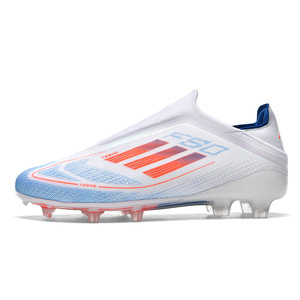 Nouvelles chaussures de football montantes pour hommes et femmes, crampons longs, semelle adhésive, confortables, pour l'entraînement des adolescents, style élégant - Product Image 5