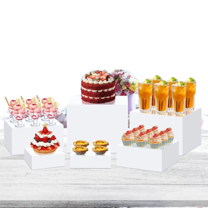 Kotak pajangan kue bertingkat dari akrilik putih modern yang dapat didaur ulang untuk pesta pernikahan dan tampilan makanan di meja prasmanan - Product Image 1