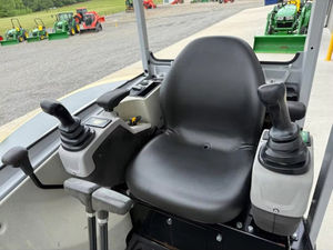 รถขุดขนาดเล็ก WACKER NEUSON Engineering รุ่น EZ26 กำลัง 21 แรงม้า เบาะนั่งสบาย ระบบไฮดรอลิกสำหรับงานตักดิน ความเร็วสองระดับ ประสิทธิภาพสูง - Product Image 6