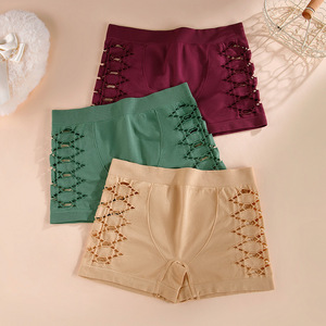 Grande taille évider Sexy sous-vêtements sans couture confortable respirant mi-taille femmes culotte d'angle plat - Product Image 4