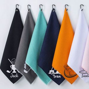 Serviette de golf personnalisée en microfibre gaufrée avec logo par sublimation - Product Image 1