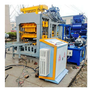 QT8-15 全自动平台振动制砖机，使用水泥原料，用于建筑用途 - Product Image 3