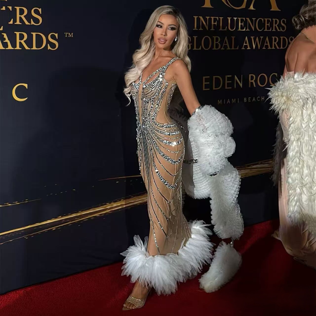 Top 2024 Evening Gown Models - Elegant & Sexy Dress Ideas