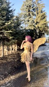 Costume d'ailes de fée en plumes dorées <span class=keywords><strong>pour</strong></span> femmes <span class=keywords><strong>pour</strong></span> <span class=keywords><strong>un</strong></span> look luxueux lors des carnavals et des festivals - Product Image 6