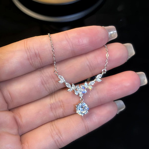 Collier de luxe polyvalent en tungstène micro-pavé de zircon, motif fleur d'épi de blé, style français éthéré, chaîne de clavicule minimaliste - Product Image 2