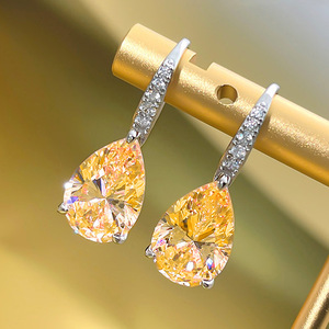 Orecchini a goccia a forma di pera per donna, eleganti gioielli pendenti - Product Image 6