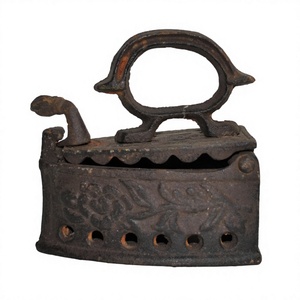 Sculpture en fer vintage, objets décoratifs anciens, modèle de décoration pour la maison et le jardin, objets artisanaux en fer, décoration d'objets anciens. - Product Image 1