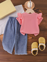 Nouvel ensemble deux pièces pour filles : Robe d'été en coton doux avec haut à petites manches volantées et nœud, et jean brodé floral style bébé