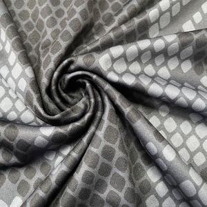 Maillot de football pour hommes avec broderie d'écusson de sublimation personnalisée - Product Image 6