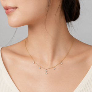 Collier pendentif carré en zircon, acier inoxydable, plaqué or 14 carats sous vide, option chaîne réglable, tons or et argent - Product Image 4