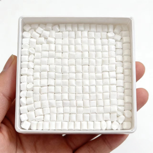 Polyethyleen HDPE, gerecycleerde kunststofkorrels, materiaal specifiek voor pijpleidingen - Product Image 4
