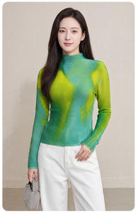 Blusa Elegante Casual para Mujer, Cuello Alto, Manga Larga, Ajustada, Plisada, Degradado Verde Azulado, de Chifón Ecológico, Venta al por Mayor - Product Image 2