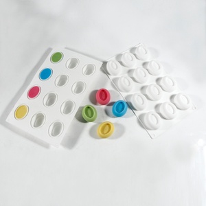 Molde de Silicona Ovalado de 12 Tazas para Hornear, Fácil de Desmoldar, de Grado Alimenticio TangChu - Product Image 3