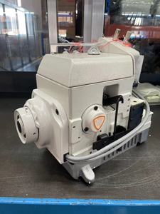 Nouvelle machine à coudre surjeteuse à 3 fils RONMACK RM-958G-3 à lit cylindrique compact pour usage domestique - Product Image 4