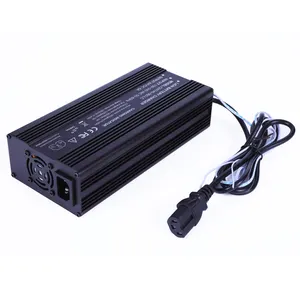 Pengisi daya baterai 600W CANBus 50.4V/51.1V 10A 12A adaptor pengisi daya baterai untuk baterai mobil listrik 14S 42V 44.8V