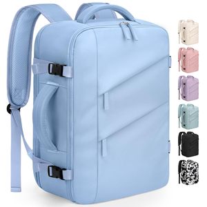 Sac à dos Capolo compatible TSA, grande capacité, ergonomique, 3-en-1, imperméable, pour voyages d'affaires et universitaires - Product Image 1