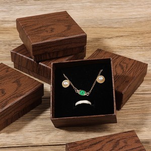<b>Vintage</b> Style Brown Wood Grain Jewelry <b>Box</b> Rectangle 8.5x8.5x3.5cm For Necklaces Bracelets Gift Packaging - Product Image 1