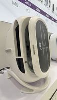 Huiddiagnostische analyzer van hoge kwaliteit met AI, slimme magische spiegel, gezichtsanalysemachine, multispectrale analyse, huidvochtigheidsmeting