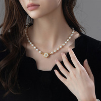 Collier de perles de camélia fritillaria super exquis Collier de perles de coquillage plaqué or 18 carats Collier de femmes