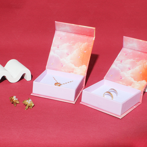 Bán Buôn Thân Thiện Với Môi Đóng Cửa Từ Đồ Trang Sức Hộp Quà Tặng Biểu Tượng Tùy Chỉnh Cứng Nhắc Sinh Thái Bao Bì Với Lá Thông số Kỹ Thuật - Product Image 6