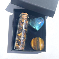 Vente en gros de gravats minéraux naturels en vrac, en bouteille, améthyste, quartz rose, labradorite en forme de cœur, coffret cadeau