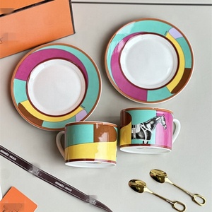 Juego de Café de Porcelana con Diseño de Caballo de Lujo, Juego de Taza y Platillo para Té de la Tarde - Product Image 5