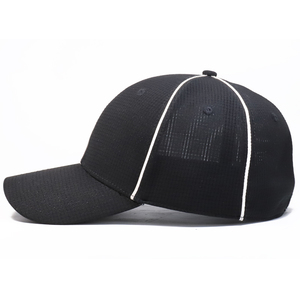 Gorra de béisbol ajustada para árbitro, Logo personalizado de alto perfil, color negro liso - Product Image 3