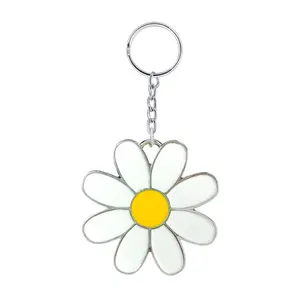 Pabrik lucu daisy logam gantungan kunci tas liontin dompet kunci logam cincin kunci hadiah wanita bunga pecinta aksesoris
