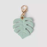 Porte-clés en cuir PU avec pendentif ajouré motif feuille tropicale et fleur, fermoir mousqueton doré pour breloques de sac